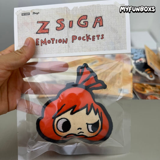 POP MART Zsiga Emotion Pocket Scented Pendant – Convention Exclusive