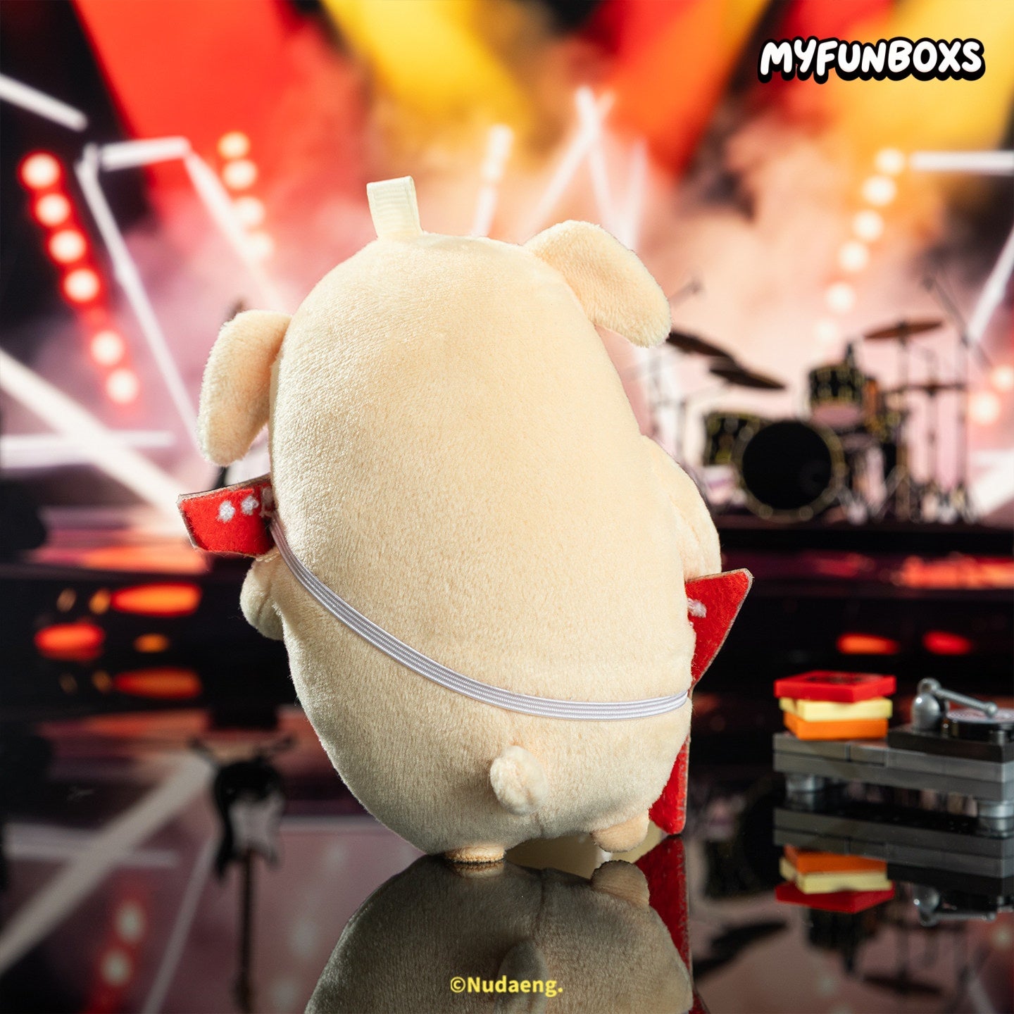 Nudaeng Rock Musician plush keychain