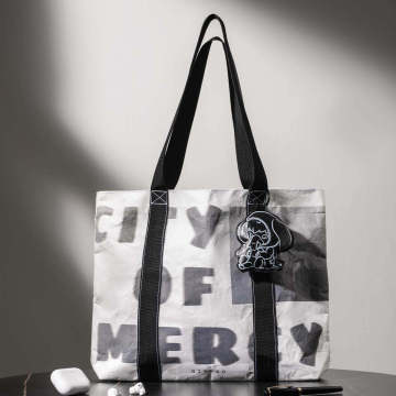 HIRONO City of Mercy-Tyvek Messenger Bag