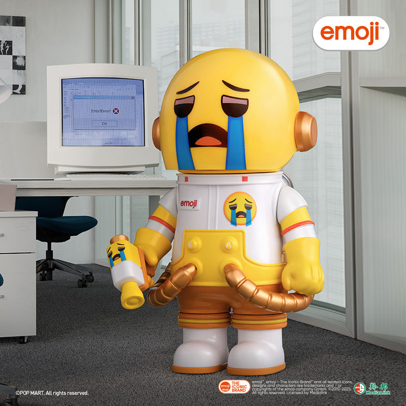 MEGA Space Molly 100% x emoji Series Blind Box