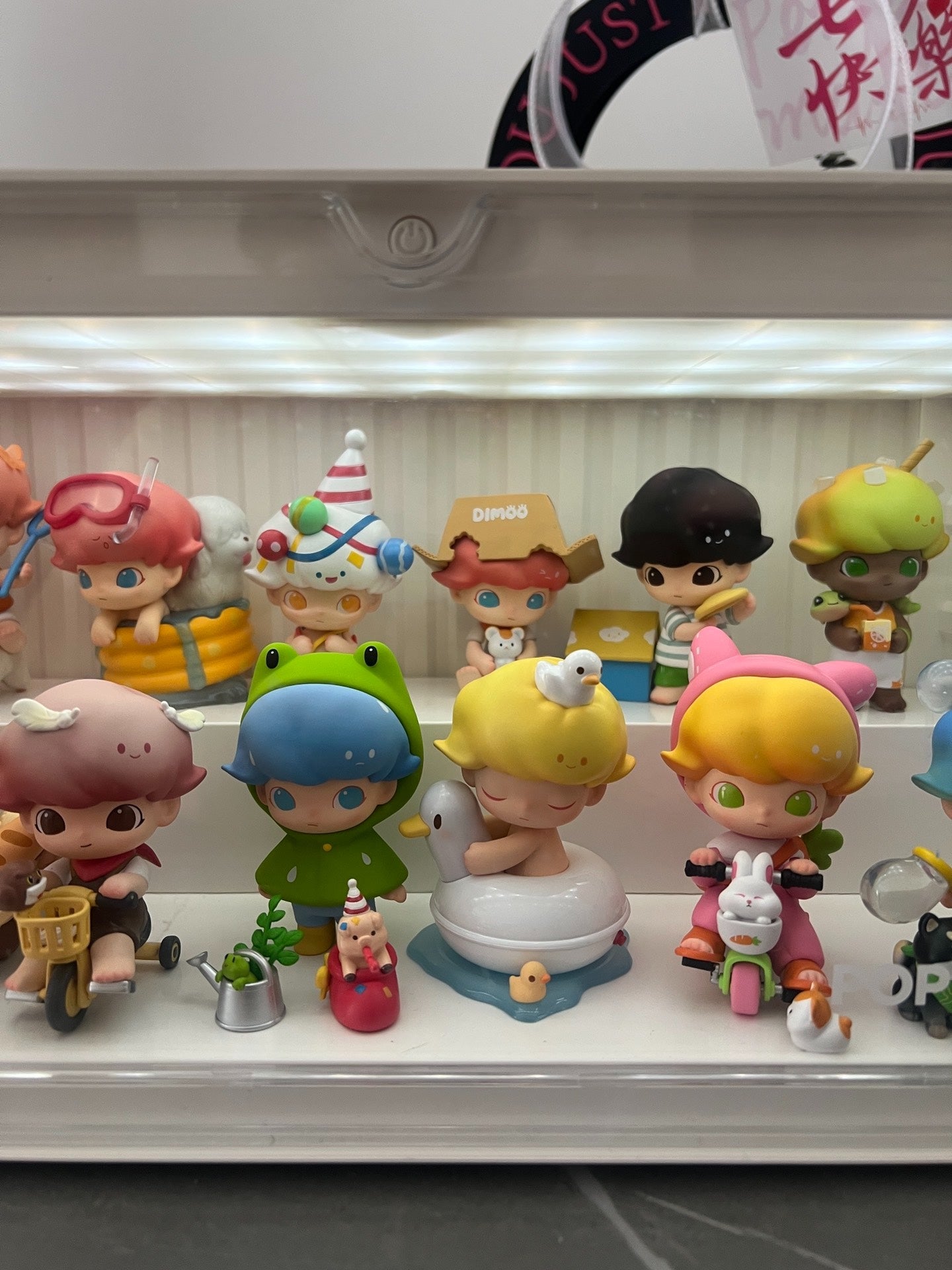 DIMOO Pet Vacation Series Blind Box (Whole Set Opened)