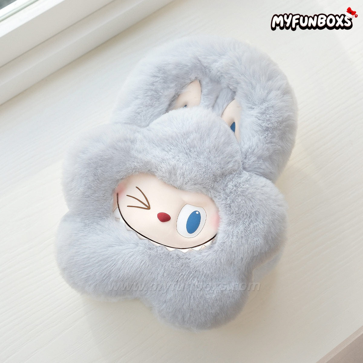 POP MART THE MONSTERS Classic Series-Plush Flower Bag (Blue)