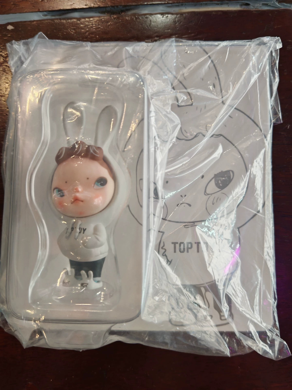 SooyaStudio SuperStar Ban Hanger Figure – White