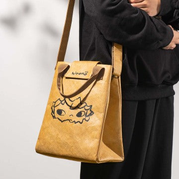 HIRONO Originals-Tyvek Messenger Bag