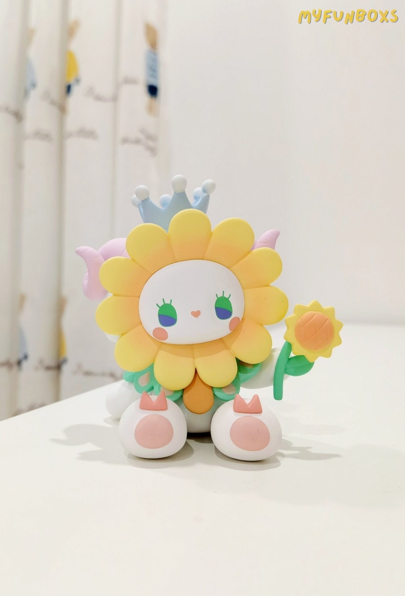 EMMA Secret Forest Birthday Party Blind Box, give you a sunflower, with box and card, unboxed
