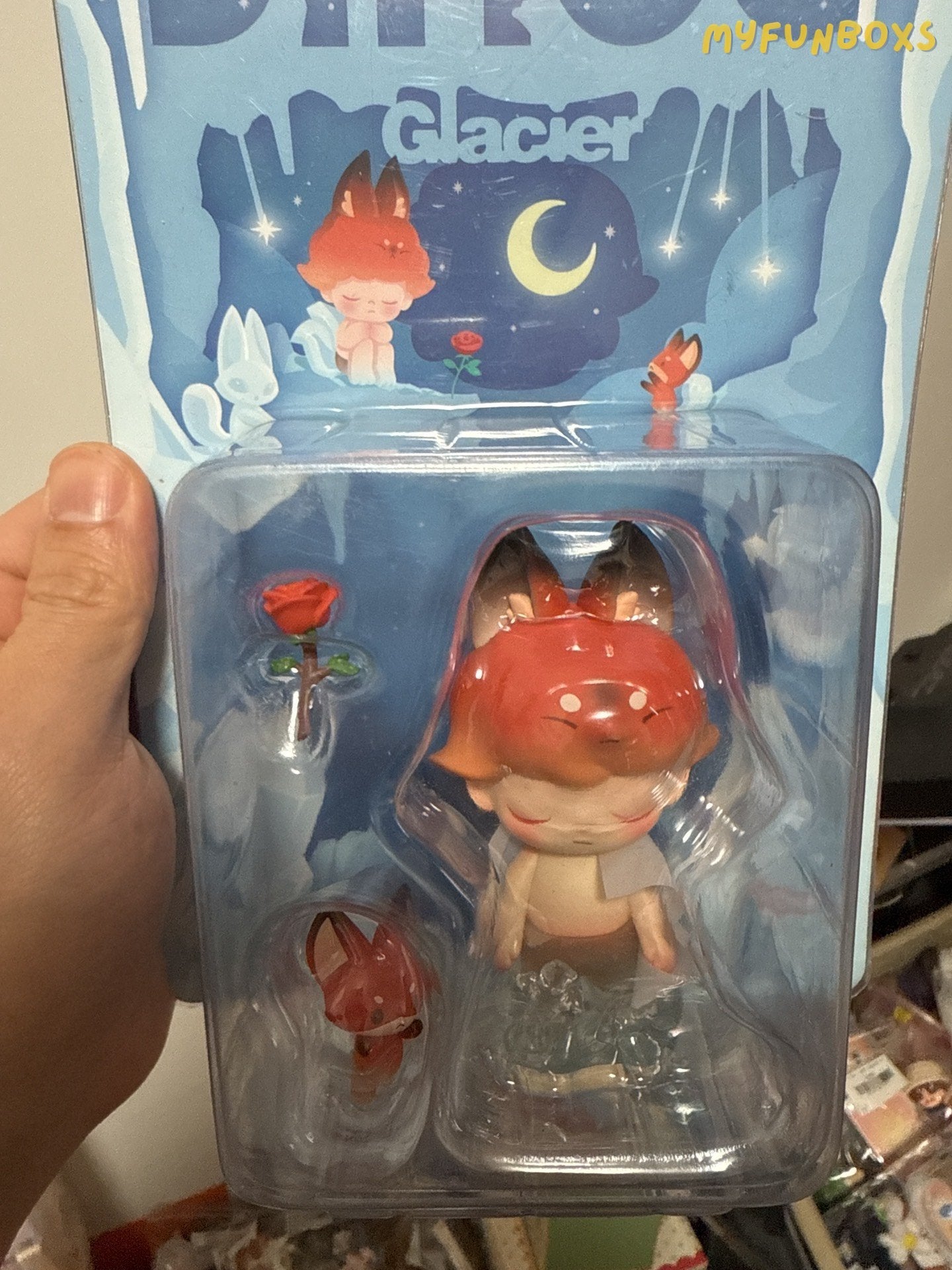 Pop Mart DIMOO Glacier brand new, unopened, rare hanging card, perfect for collectors
