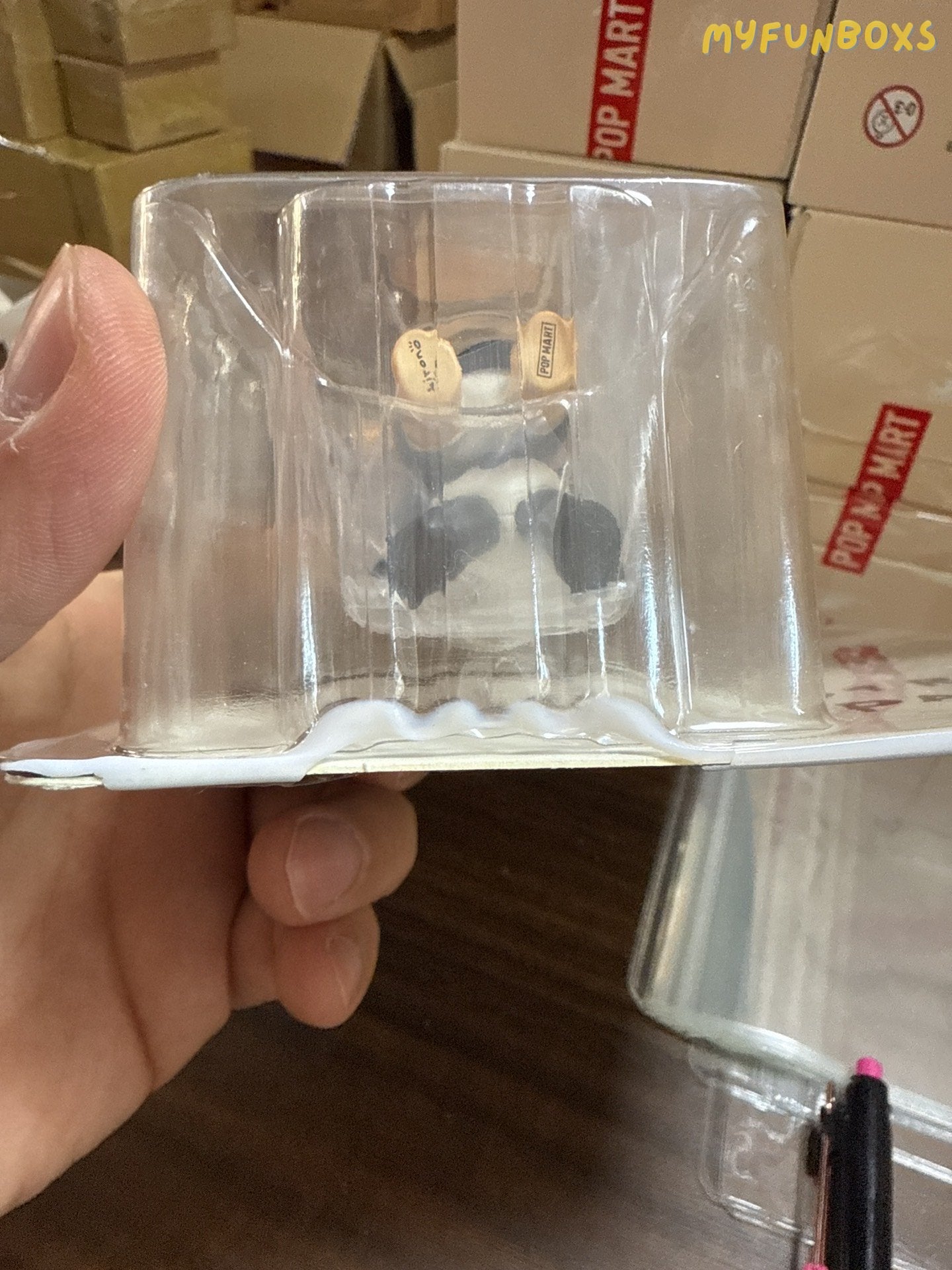 Pop Mart Hirono Ono Wandering Panda - Chengdu Limited Edition Elevator. Brand new, unopened, rare, perfect for collectors.!