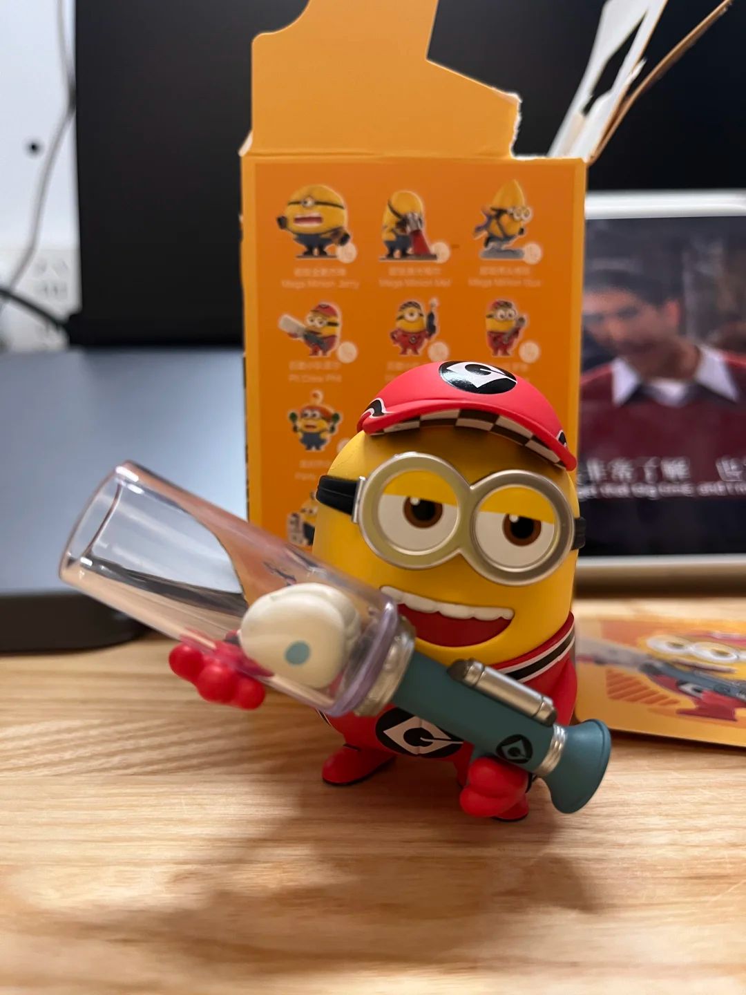 Despicable Me 4 series figure - Logistics Team Carl
