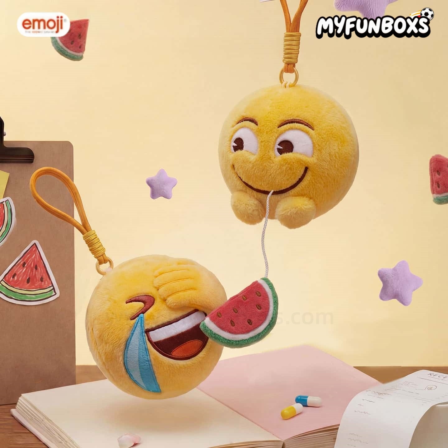 Emoji plush keychain blind box