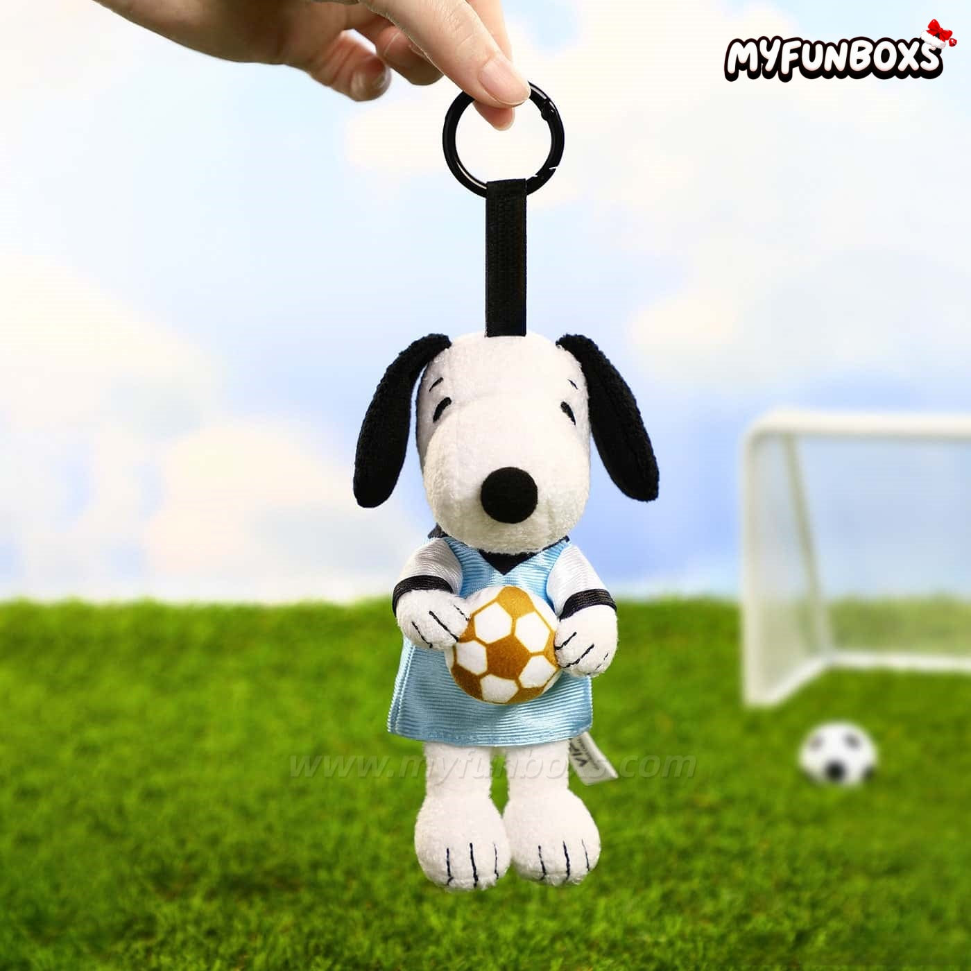 PEANUTS Snoopy Soccer Series Plush Keychain Blind Box(PRE-ORDER)