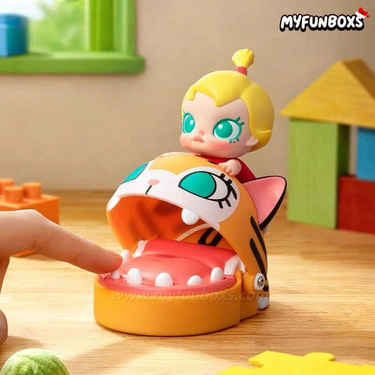 POP MART Baby Molly and Baby Tabby Pulling a Prank Figure (PRE-ORDER）
