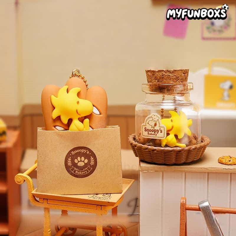 PEANUTS Baking Series surprise gashapon