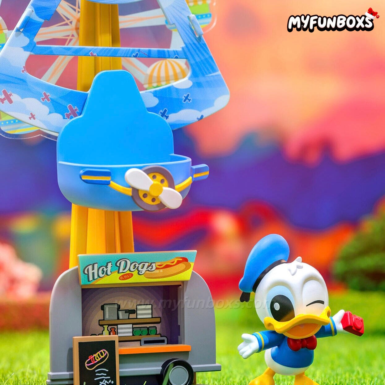 Hot Toys x COSBI Mickey & Friends Ferris Wheel Series Figures, Blind Box
