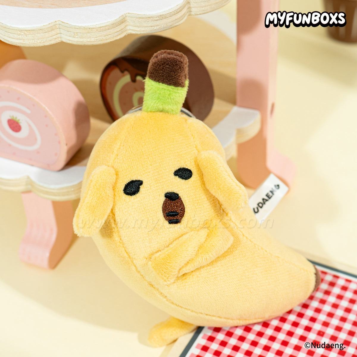 Nudaeng Transforming Series plush keychain
