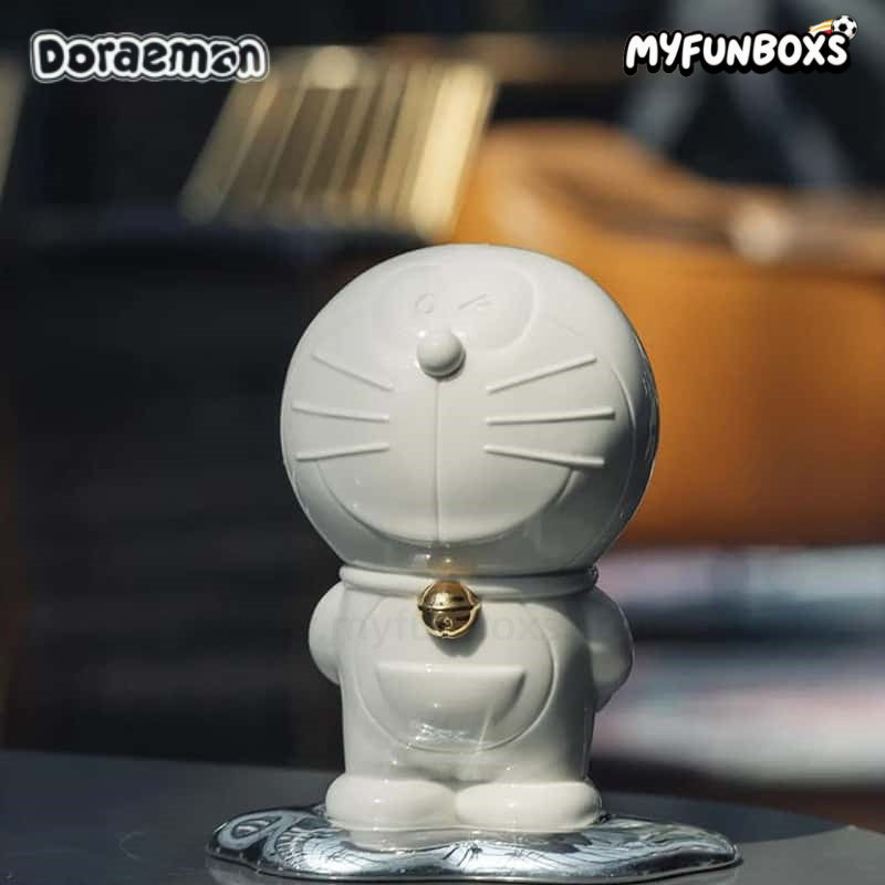 Doraemon Art Edition White Ceramic 2.0 figure