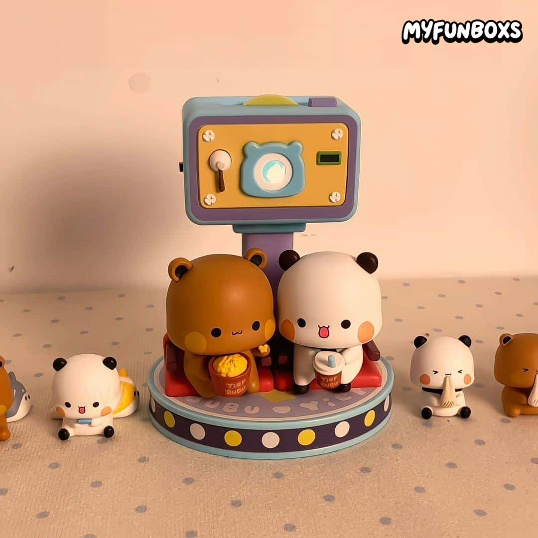 Yi Er & Bu Bu Bear Collaboration Limited Cinema Hanger Figure