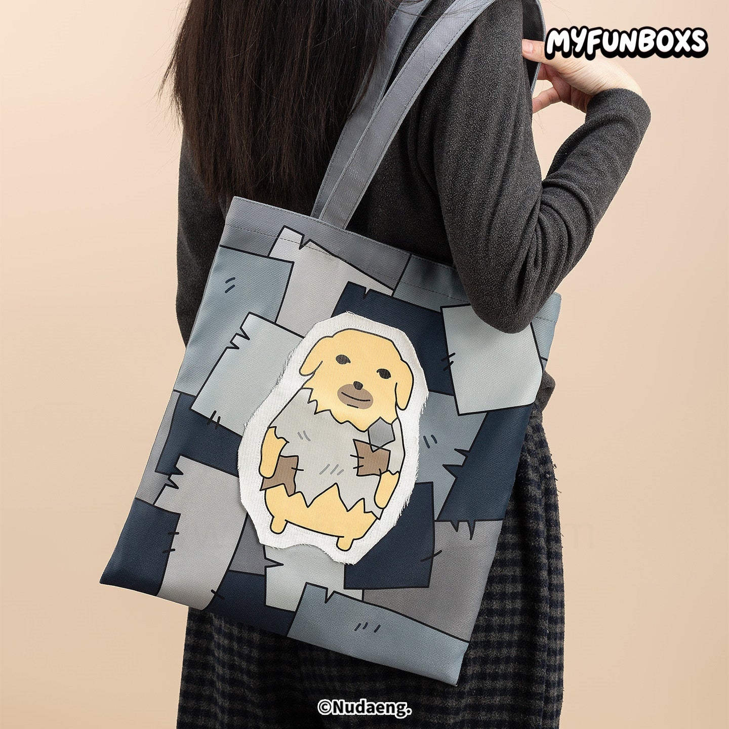 Nudaeng Saucy Tote Bag