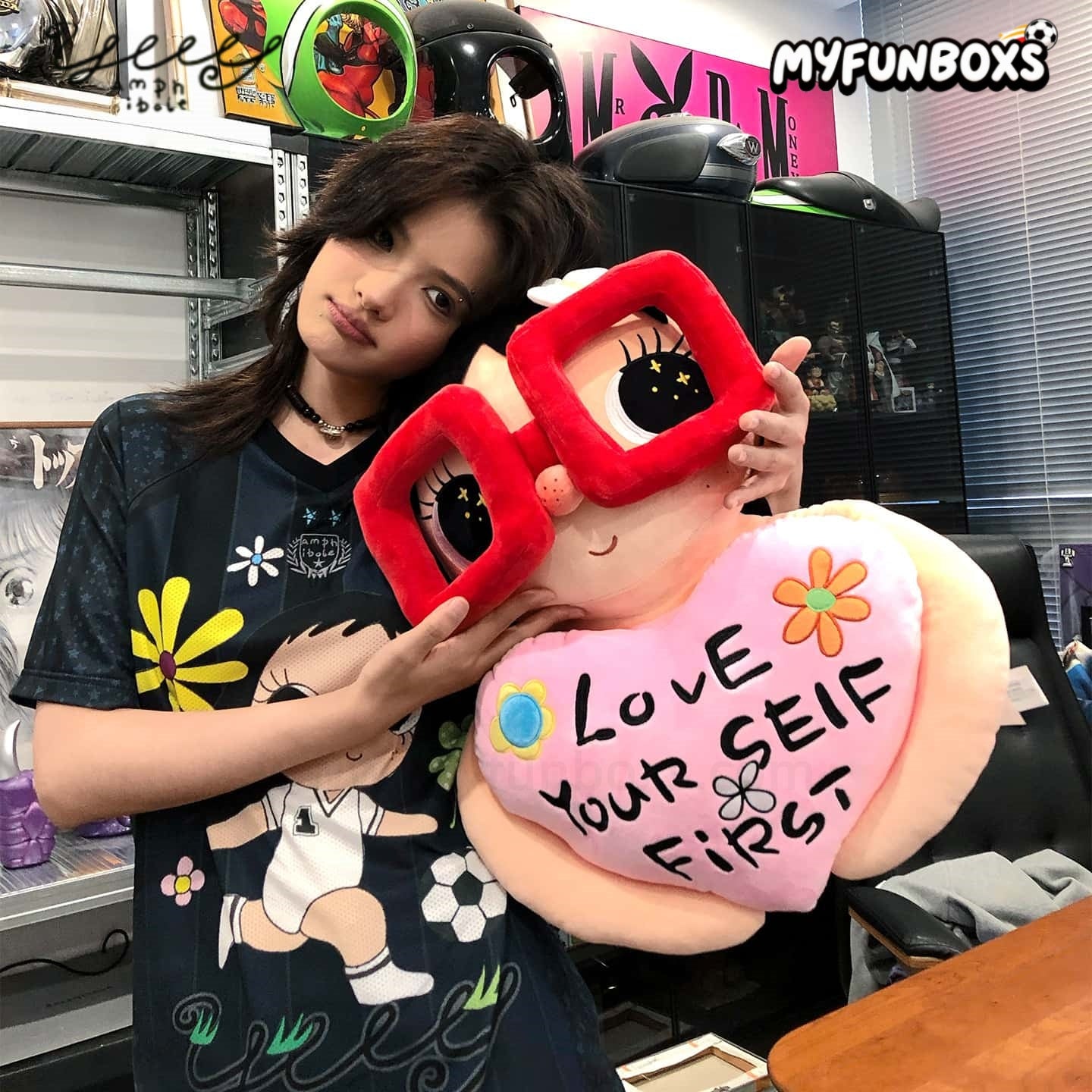 YUY xiao yu love yourself pillow