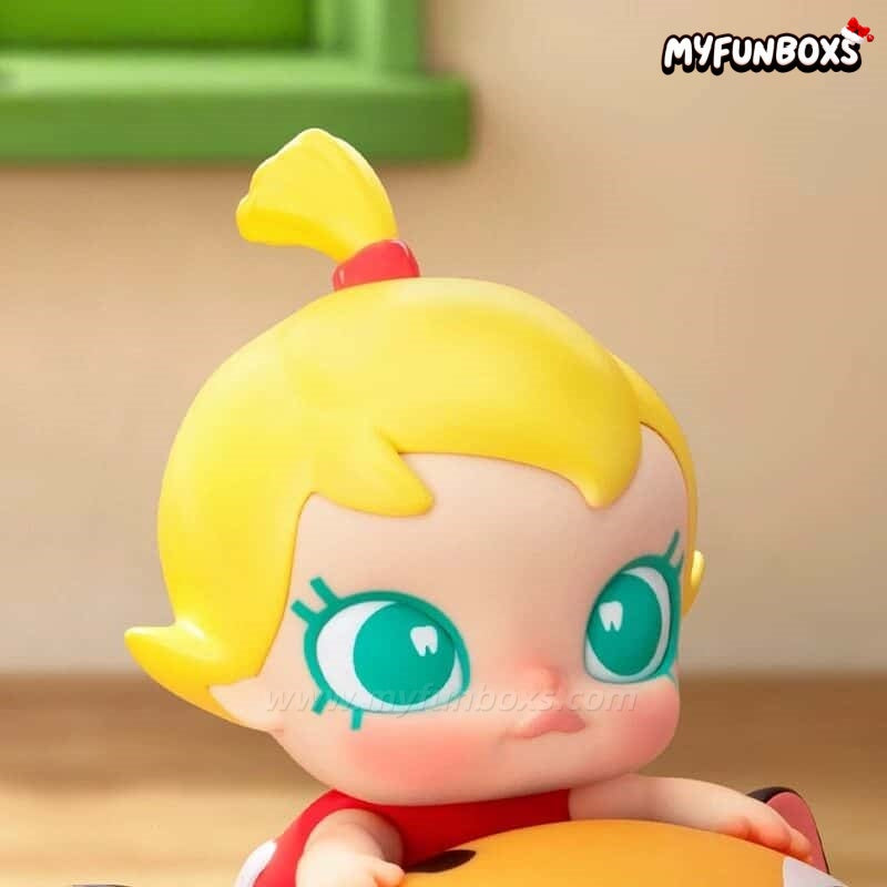 POP MART Baby Molly and Baby Tabby Pulling a Prank Figure (PRE-ORDER）