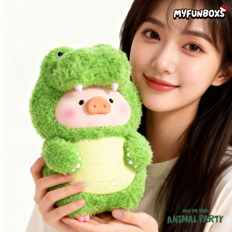 LuLu the Piggy Large Figure