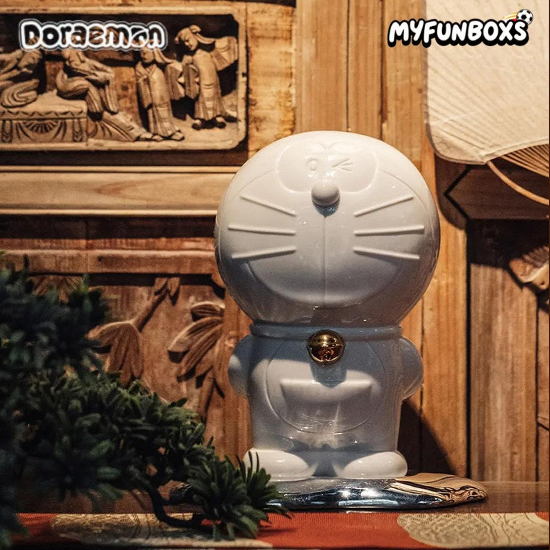 Doraemon Art Edition White Ceramic 2.0 figure