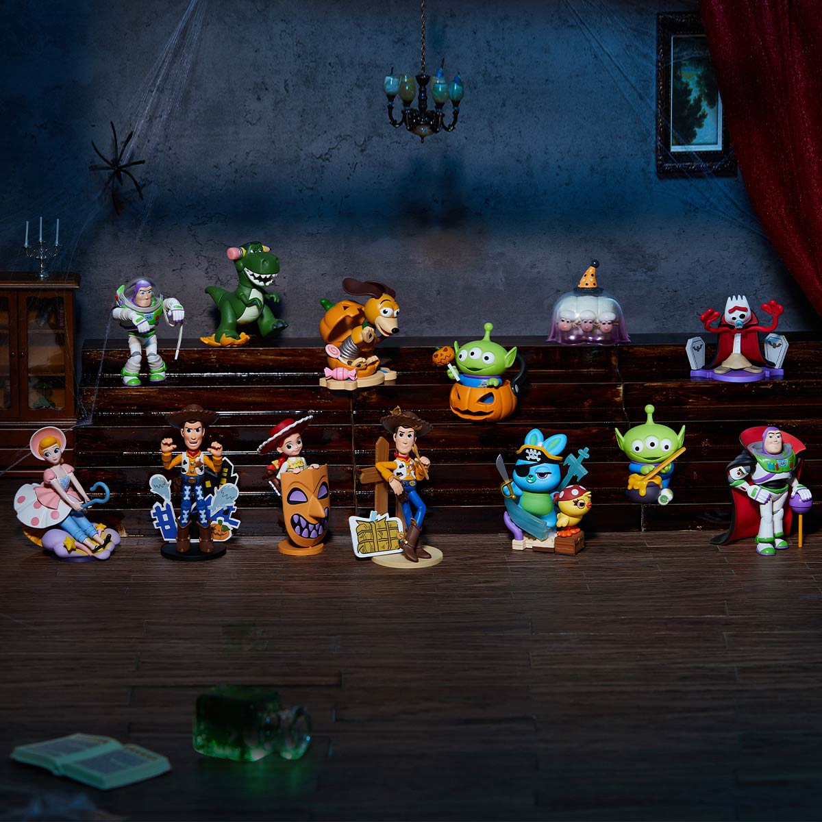 Disney/Pixar Spooky Night Series Figures