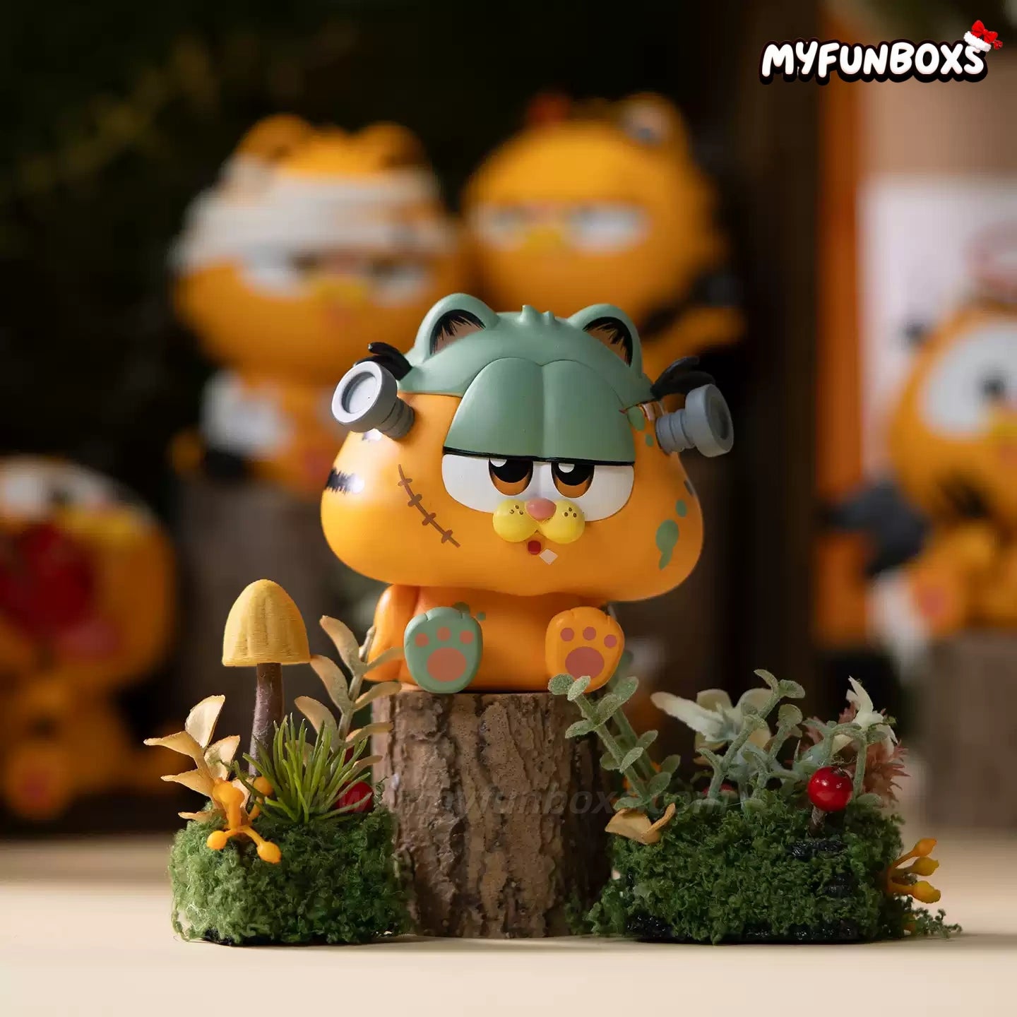 Garfield‘s Gang Masquerade Series Figure Blind Box