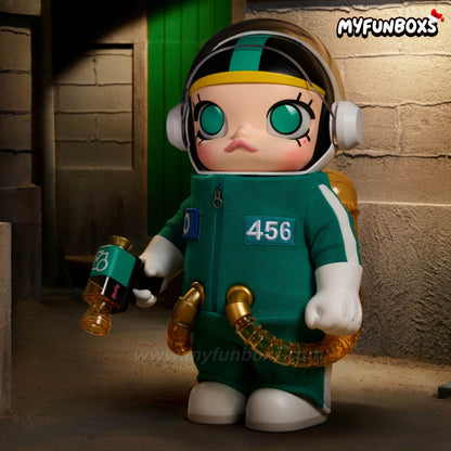 MEGA SPACE MOLLY 400% + Action Figure Squid Game Set