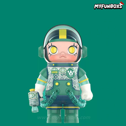 SPACE MOLLY Macau Exclusive - 400% Porcelain-Painted Figure