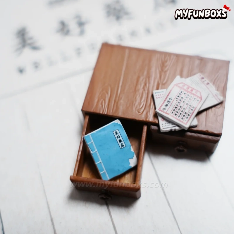 POP MART Hirono Well Pharmacy Series Figure Hanging Card