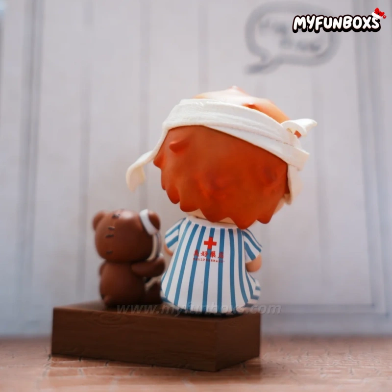 POP MART Hirono Well Pharmacy Series Figure Hanging Card