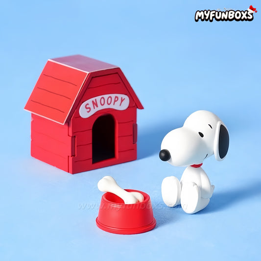 Snoopy PINK ME Series Mini Hanging Card Pendant Blind Box