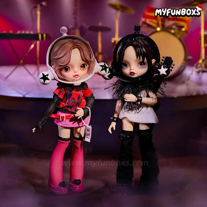 POP MART SKULLPANDA x Nana Action Figure