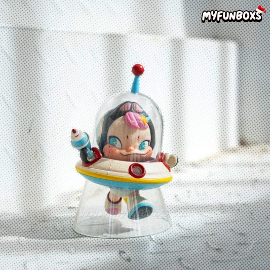 NINNIC UFO Figure Hanging Card