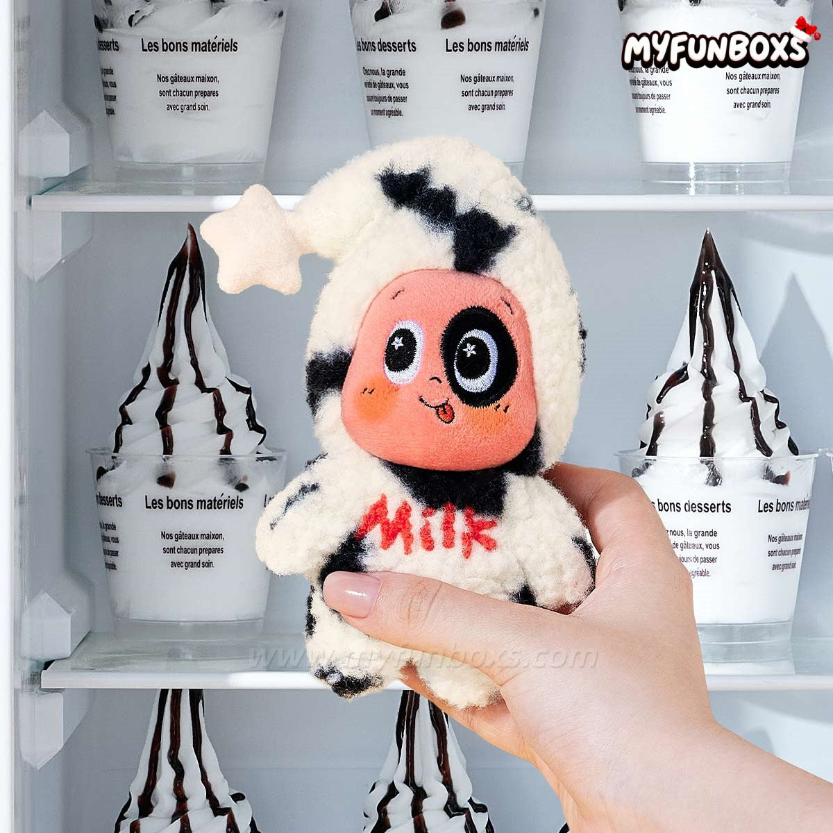 POP MART Twinkle Twinkle MOON GELATO Series-Milk Pudding Plush Blister Pack