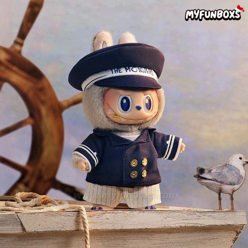 POP MART The Monsters De Vliegende LABUBU Series Captain Vinyl Plush Hanging Card, POP LAND Exclusive (PRE-ORDER)