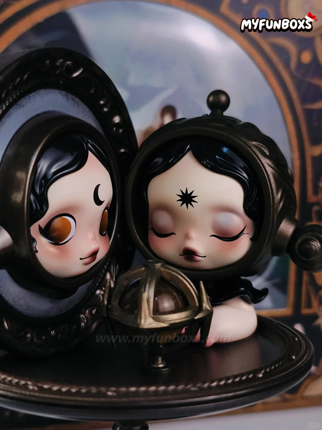 POP MART SKULLPANDA Mirror Persona Figure Hanging Card