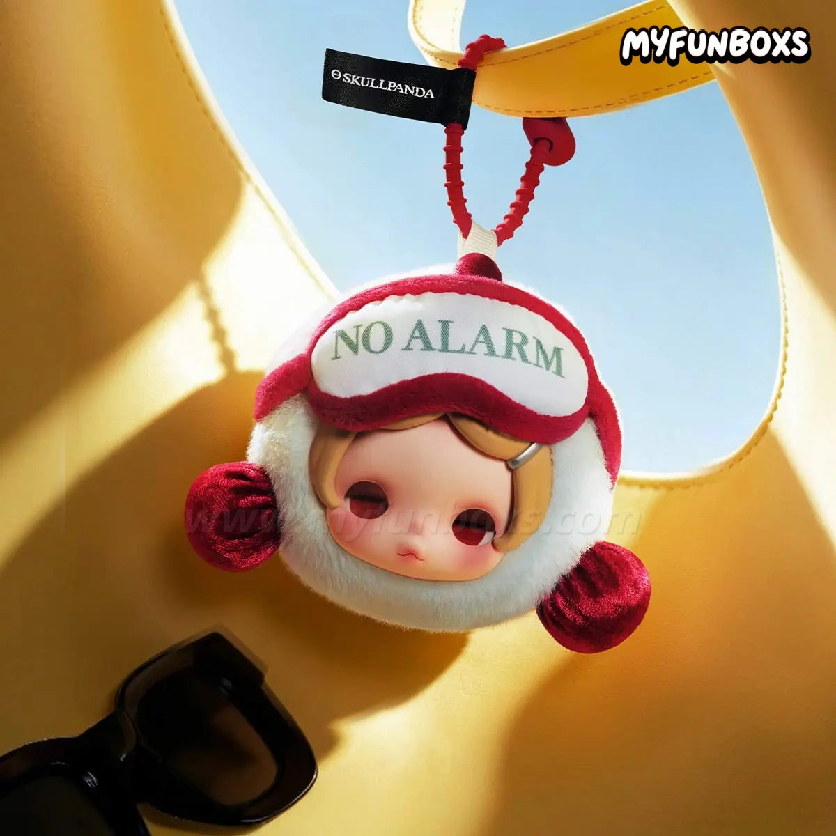 POP MART θ SKULLPANDA Off Mode Series Earphone Bag (PRE-ORDER)