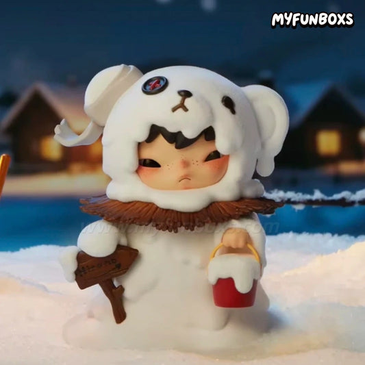 POP MART Hirono Snow man Series Figurine，Singapore Exclusive (PRE-ORDER)