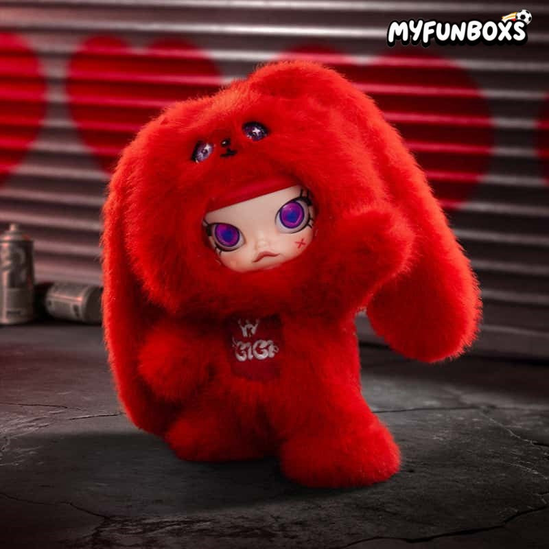 POP MART MOLLY × YUQI 1/8 action figure (PRE-ORDER)