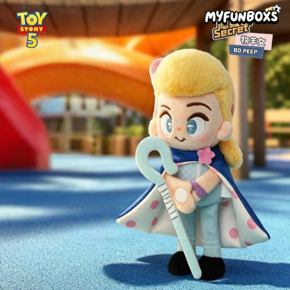 Toy Story Warm Embrace Series plush keychain blind box.