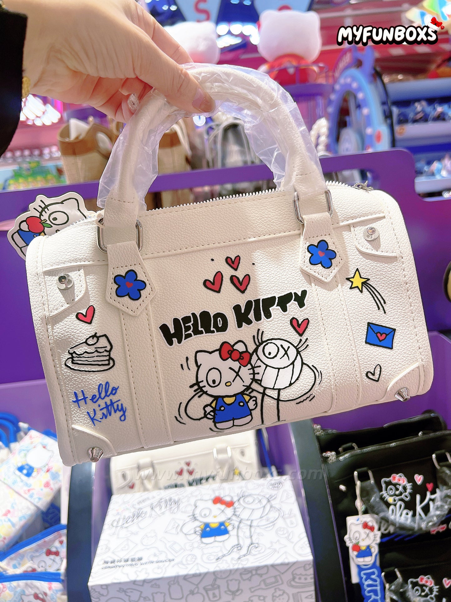 Miniso Hello Kitty × Andr Saraiva Collection – Merchandise