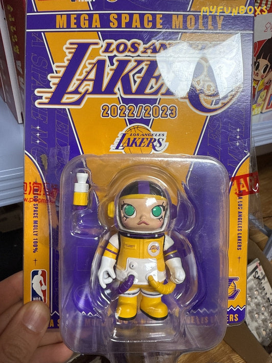 Pop Mart Molly Los Angeles Lakers hangtag. Brand new, rare, perfect for collectors.