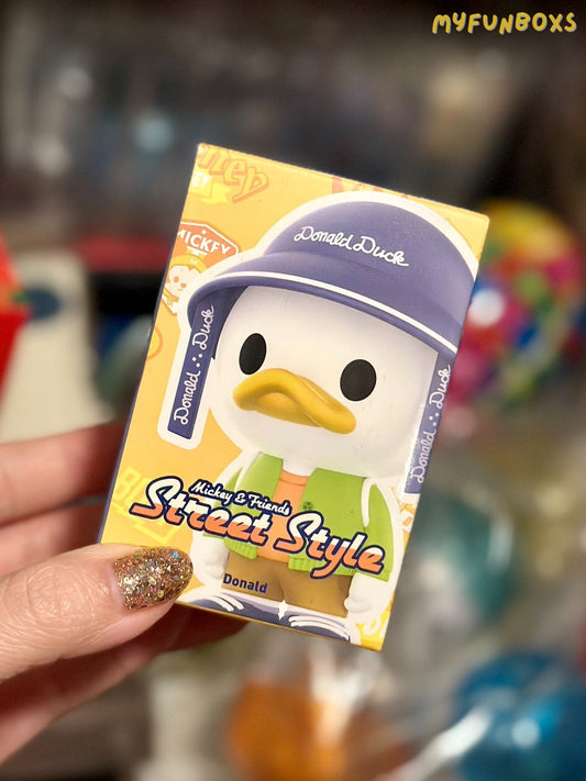 Disney Mickey Family Street Series - Minnie Pop Mart Blind Box